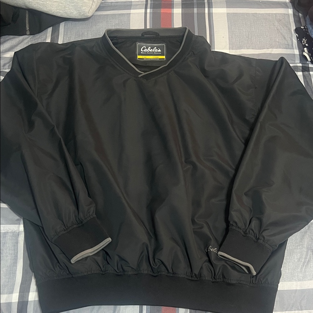 Men’s Cabela's Black V-Neck Windbreaker!